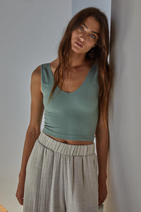 Cosmo Cropped Sleeveless Top - Turf Green