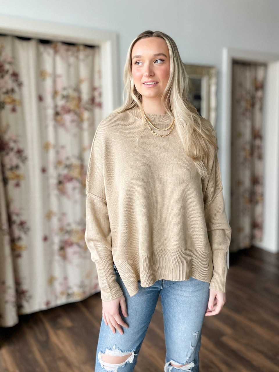 Main Squeeze Sweater - Taupe
